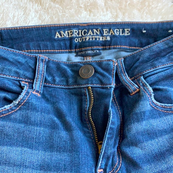 American Eagle Outfitters Denim - American Eagle super stretch jeans. Size 4 short.